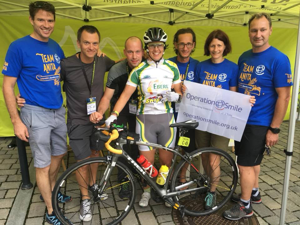 39159183_2093122787619976_1659940753222139904_n